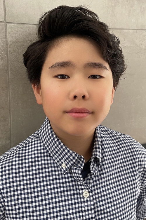 Jacob Kim as Young Ricky 'Jupe' Park