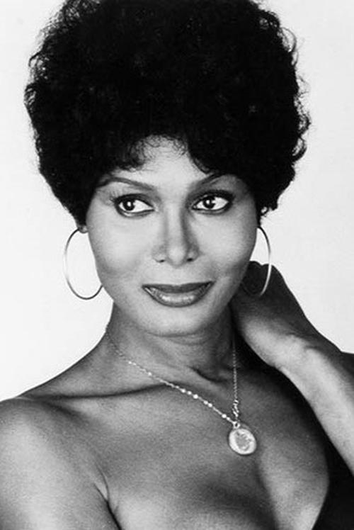 Ajita Wilson as Signora Eberson