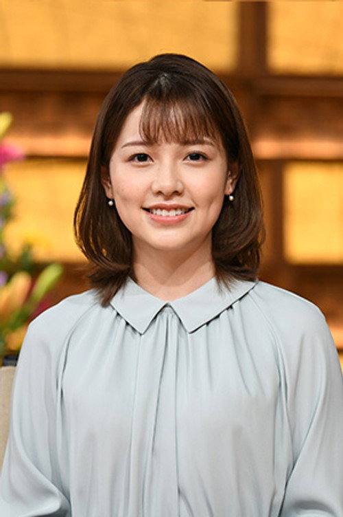 Rumi Watanabe as 月―木担当