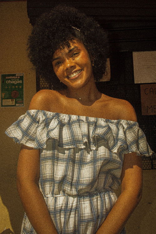 Gessycka Gino as Maria