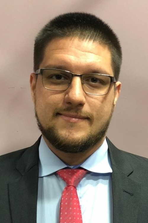 Guilherme Suman as Alípio