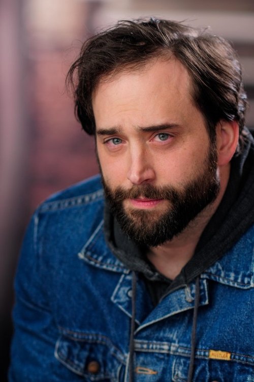 Jordan Mullins as Eddy