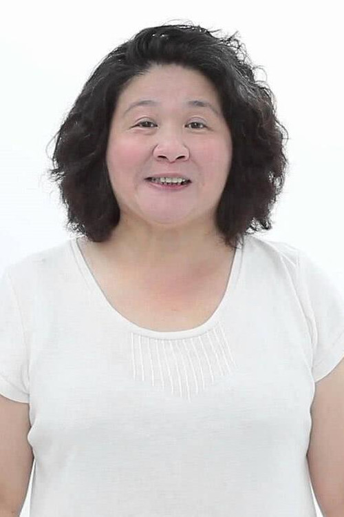 Jin Meiman as Canned Mom