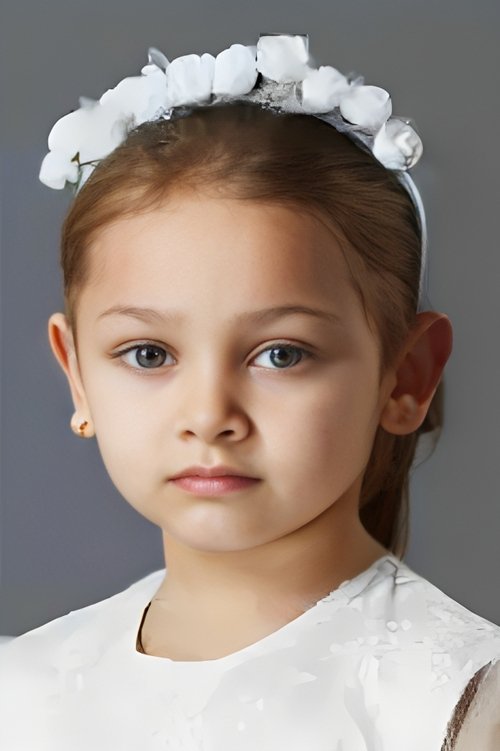 Gece Işık Demirel as Yaz