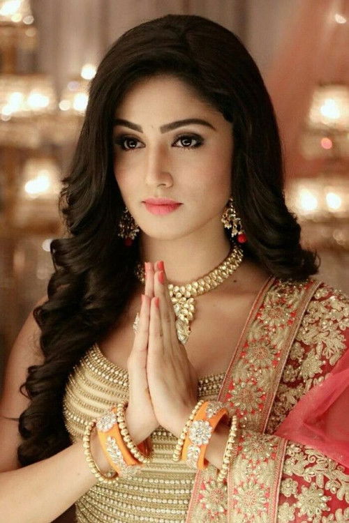 Donal Bisht as Kavya Grewal