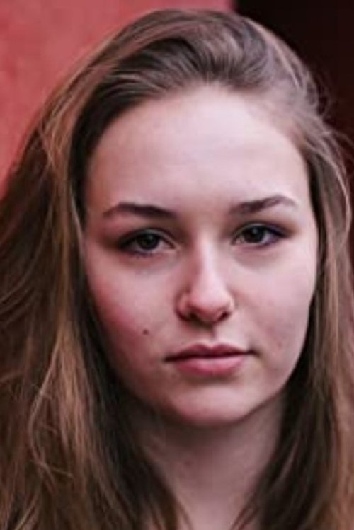 Marie Bendig as Melanie Lorenz