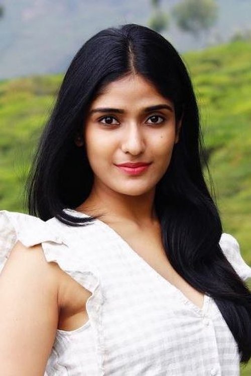 Shali Nivekas as Naachiyar