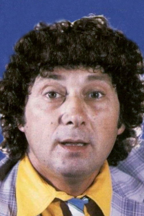 Mihalis Mosios as Tamtakos