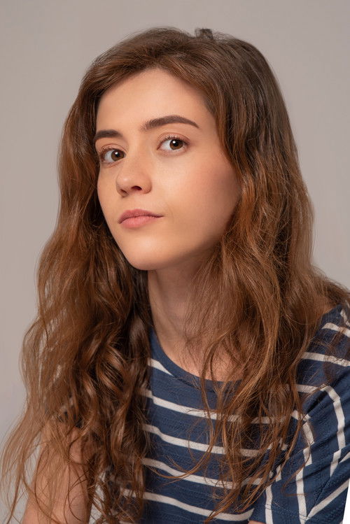 Sara Robisco as Greta