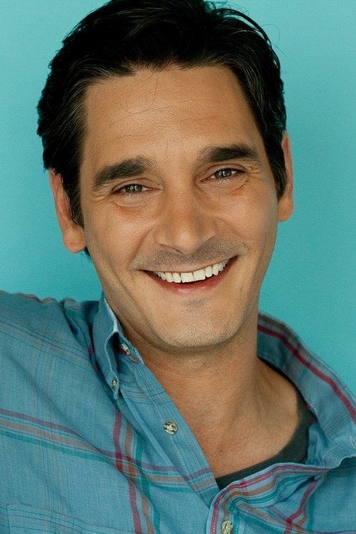 Jonathan Rossetti as James