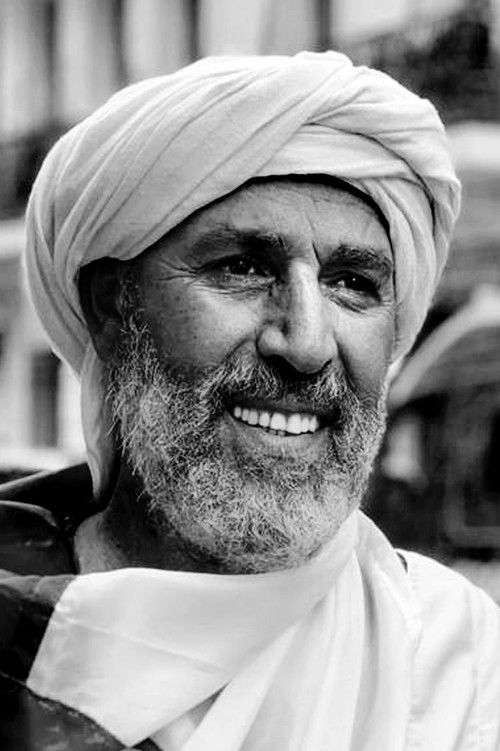 Lakhder Boukhers as Lakhder