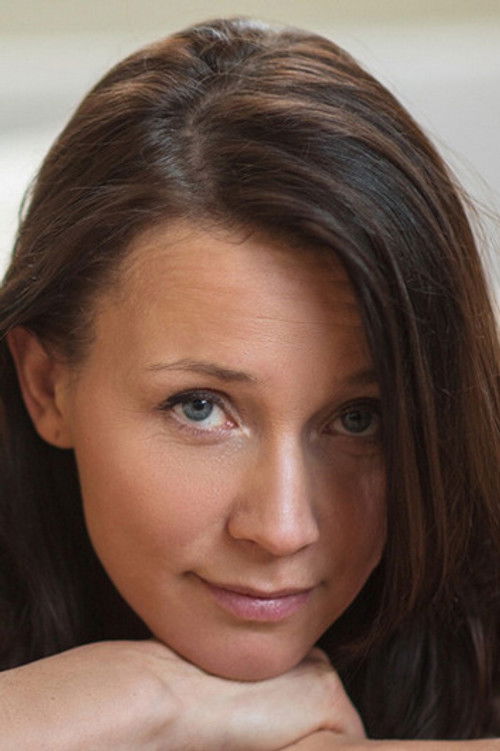 Magdalena Kizinkiewicz as Marta