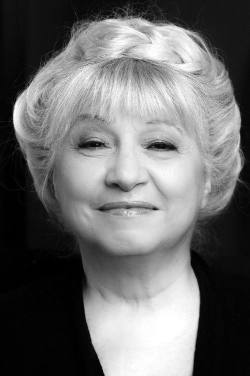 Louison Danis as Mayoress Pauline Courchesne