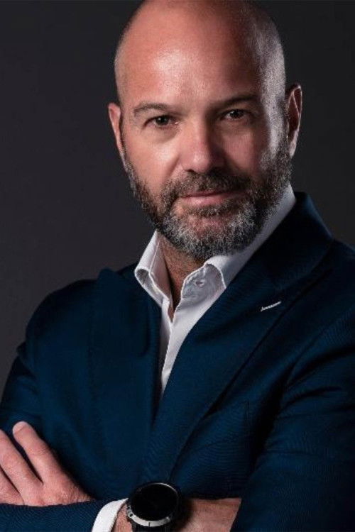 Luis García as Self