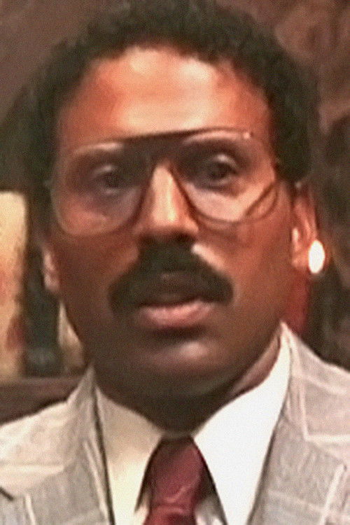 Derek Thompson as Clifford Blake