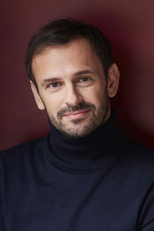Jonas Gruber as Stefan