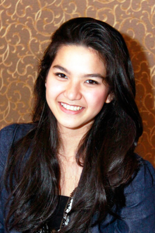 Marsha Natika as Nyai Walidah Muda