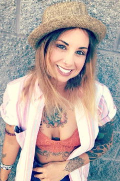 Taylor Martin as Allie