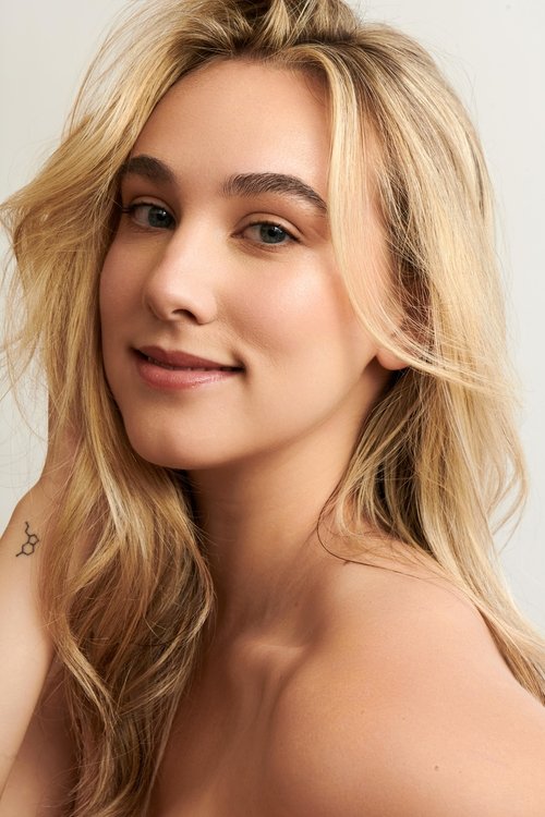 Sarah Helbringer as Yvet