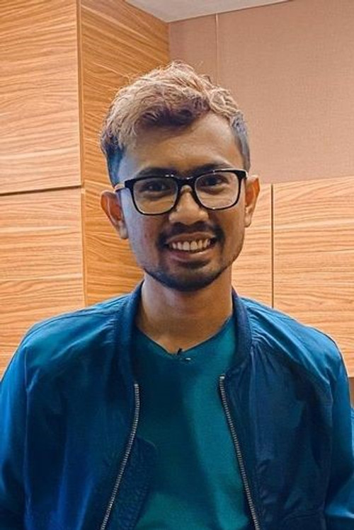 Ridwan Remin as Joko