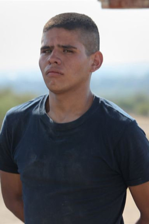 Juan Eduardo Palacios as Beto