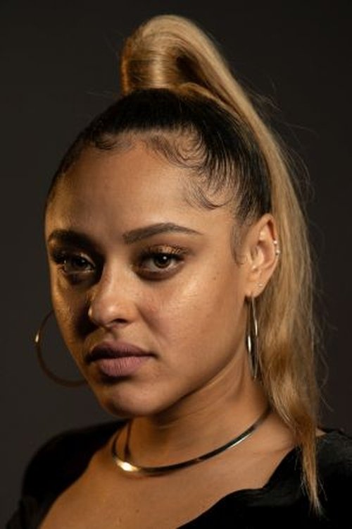 Faith Elizabeth as Agent Julia