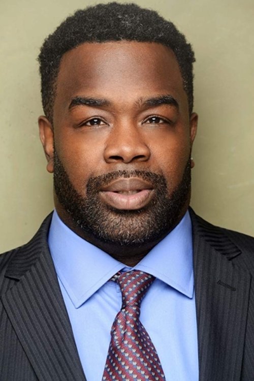 Hunter Womack as Roadie