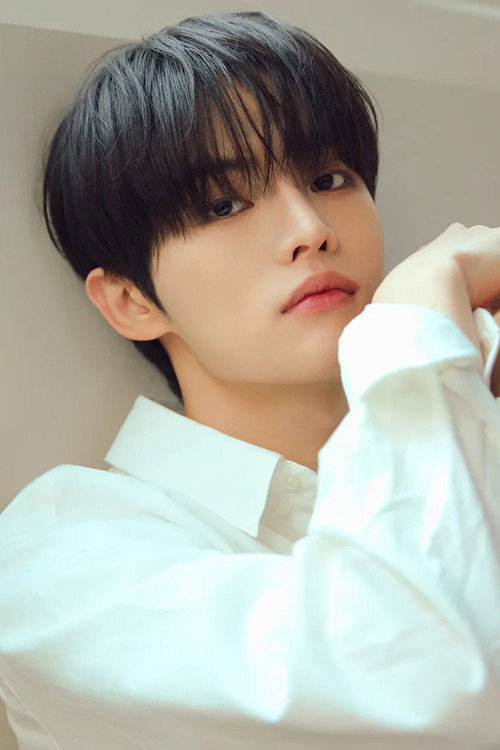 Jeon Min-wook as Lee Hyun