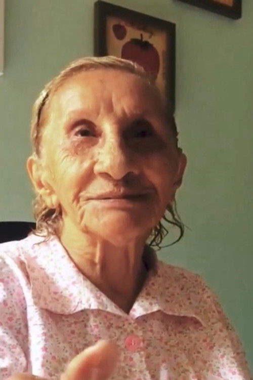 Tereza de Castro Brito as Mãe