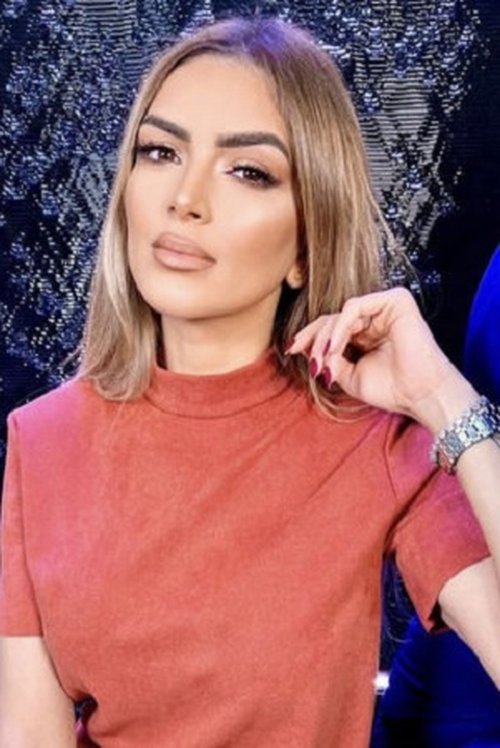 Samira Maqroun as Amna / Emna