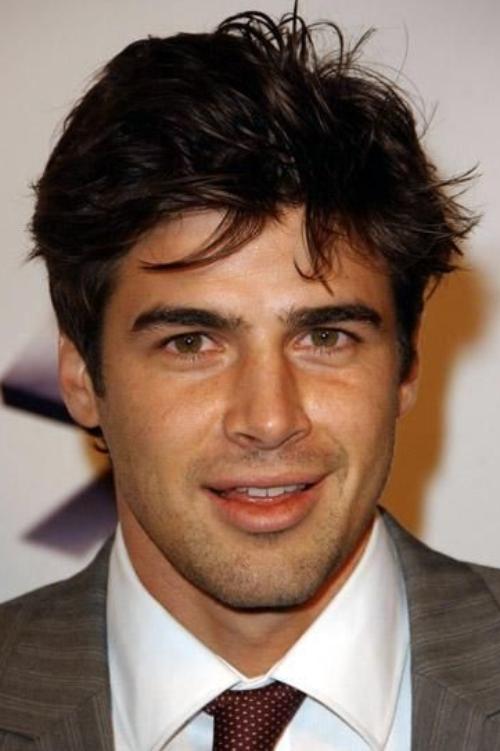 Reshad Strik as Andy Llewellyn