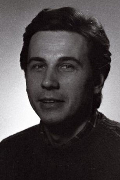 Igor Kurve as Don Carlos