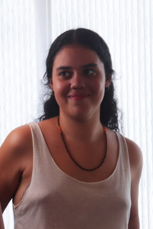 Alanna Porto as Iara