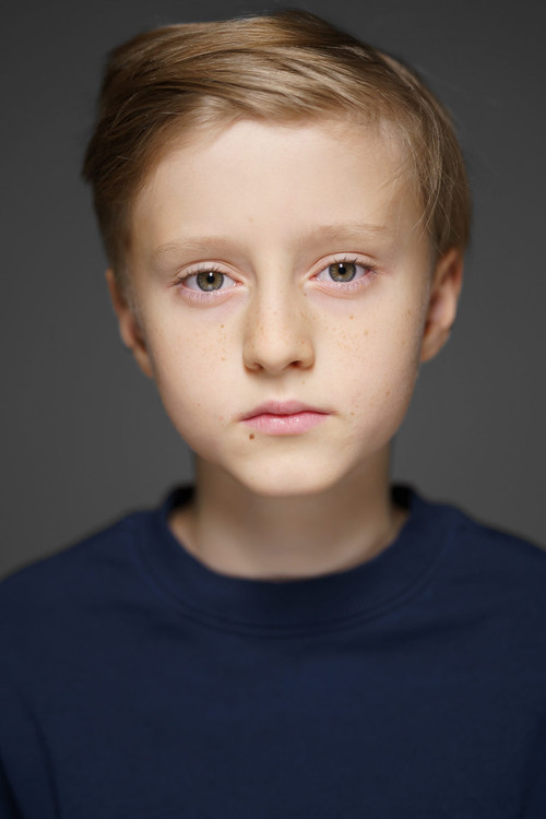 Arseny Inyutin as Petya