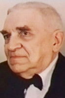 Nikolai Tolkachyov as Count Bezukhov