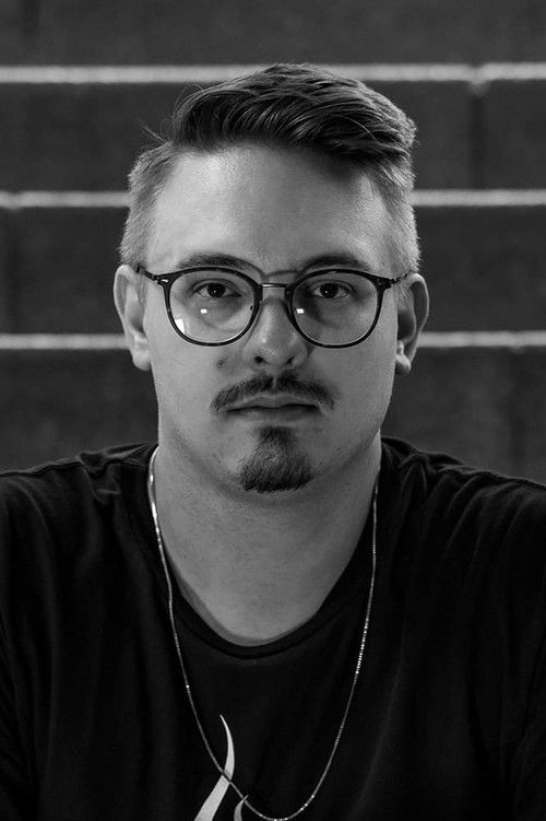 Maximilian Maier as Moderation