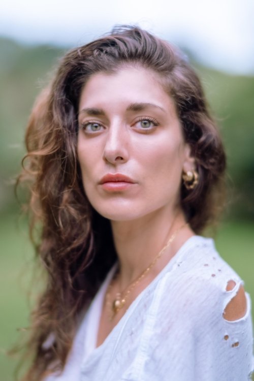 Joanna Janetakis as Karina