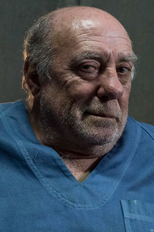 Mário César Camargo as Genaro