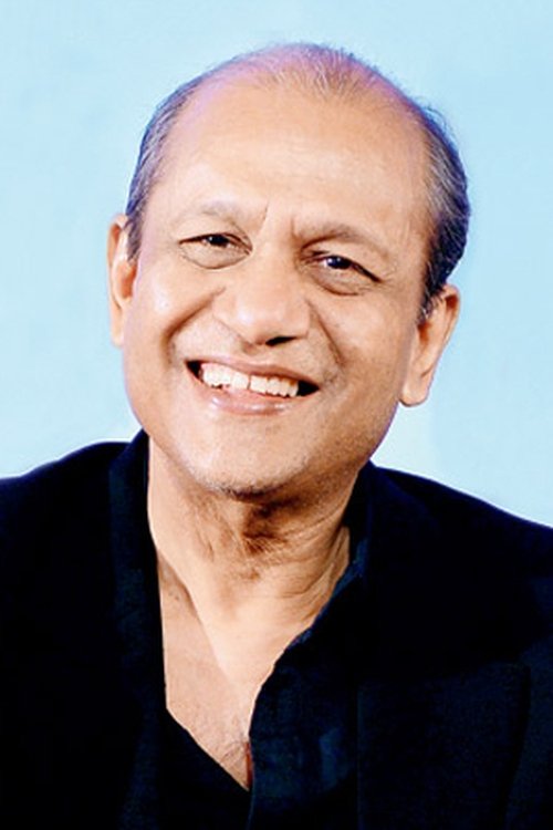Siddhartha Basu as Saumik Sen
