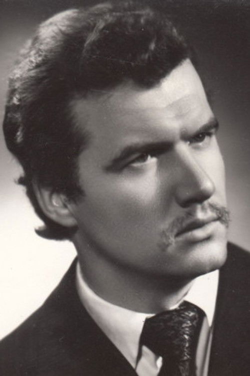 Ilgonis Shvika as Julius