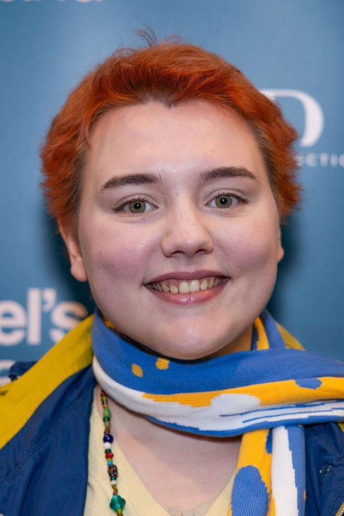 Kizzy Edgell as Darcy Olsson