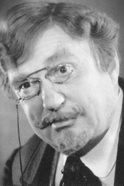 Vladimir Kolosov as машинист сцены