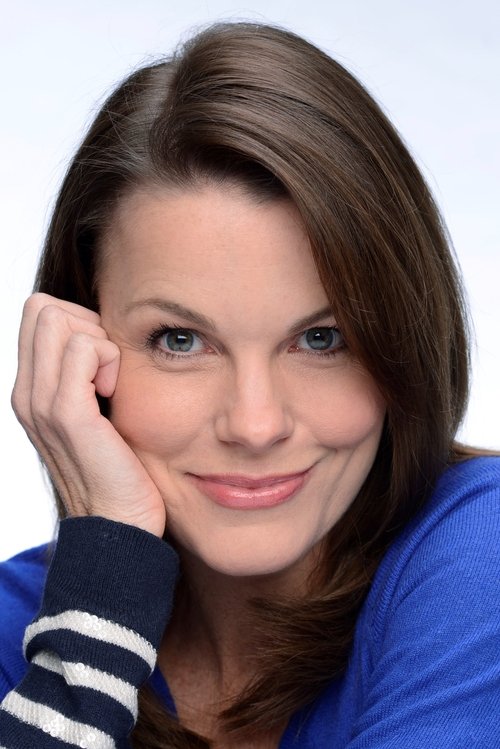 Lisa Stewart as Travis' Mom