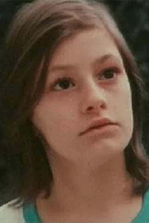 Tatia Rukhadze as Theona