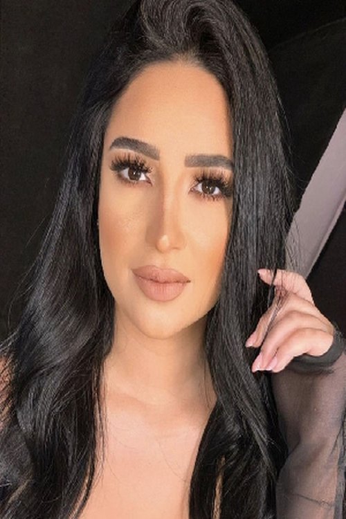 Doaa Hakam as وزة