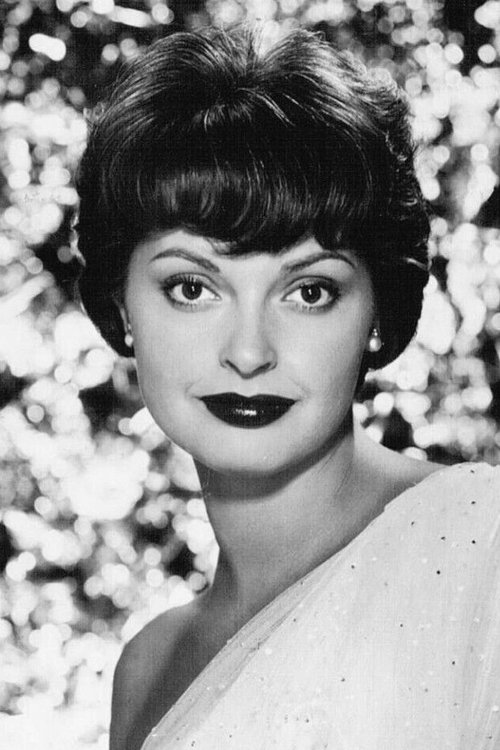 Nadja Tiller as Georgia