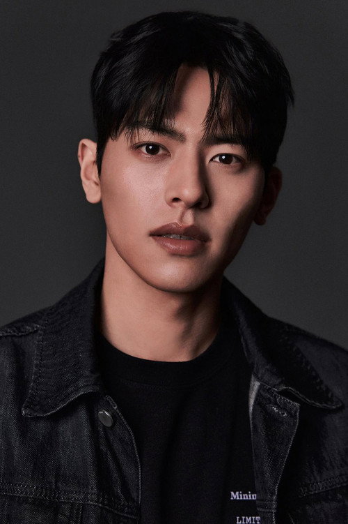 김선오 as Kang Jun-seo