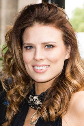 Twinnie Lee Moore as Crazy Mary