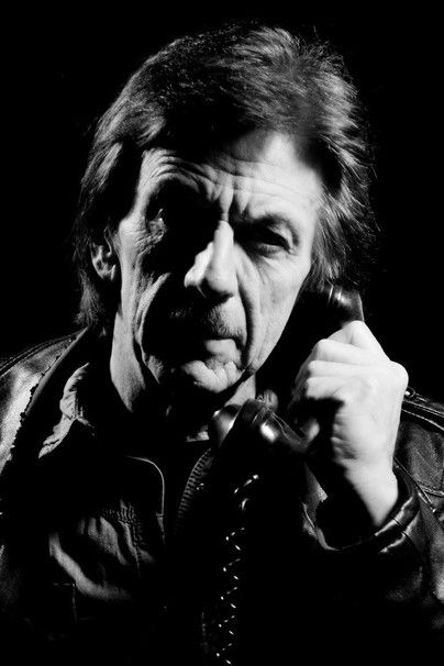 Ferri π Trümmel as Dr. Anatol Greisemann