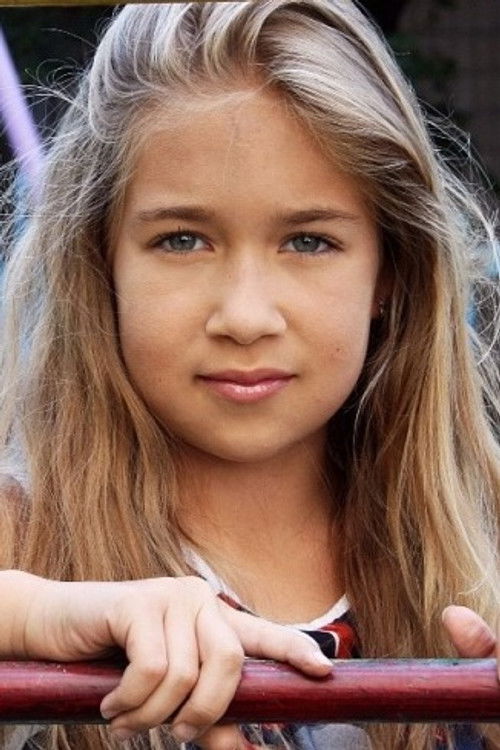 Maya Kuzmishina as Соня